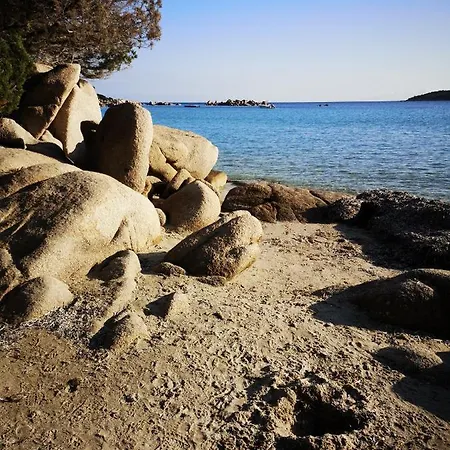 Apartmán Cala Sultana -baie Santa Giulia - Rez Jardin 1ere Ligne *