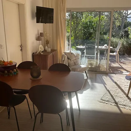 Lägenhet Cala Sultana -baie Santa Giulia - Rez Jardin 1ere Ligne *