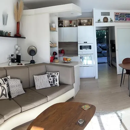 Cala Sultana -baie Santa Giulia - Rez Jardin 1ere Ligne Porto-Vecchio (Corsica)