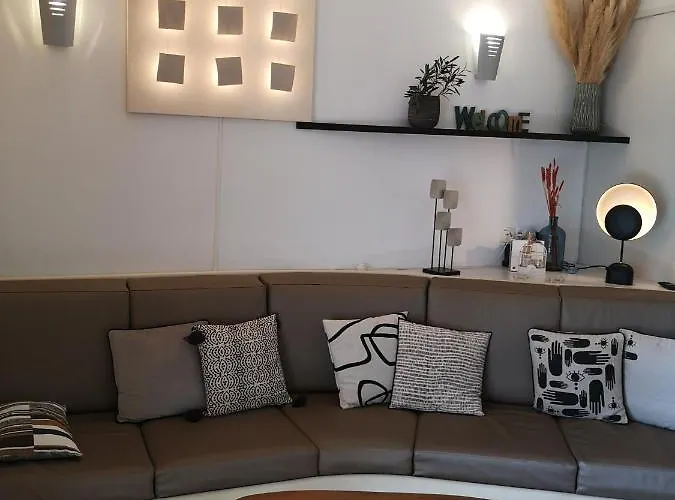 Appartement Cala Sultana -baie Santa Giulia - Rez Jardin 1ere Ligne *