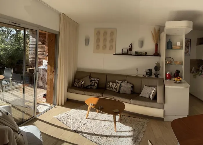 Cala Sultana -baie Santa Giulia - Rez Jardin 1ere Ligne 维琪奥港